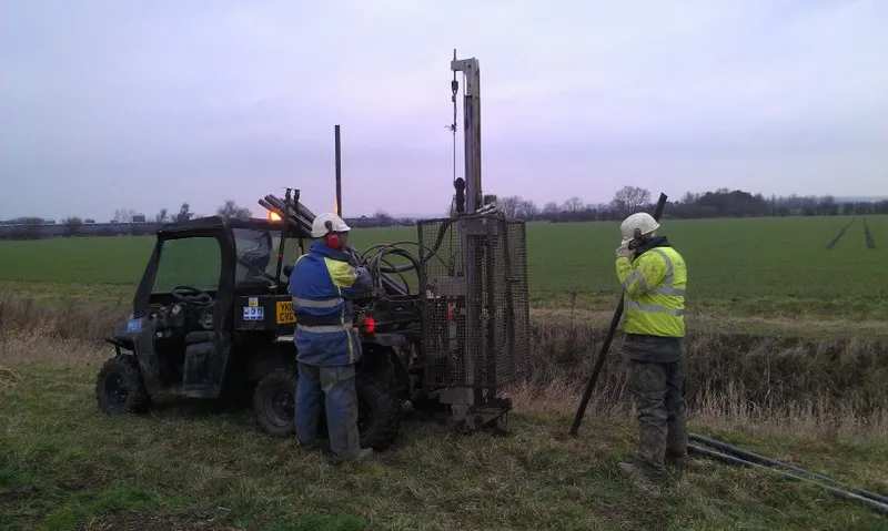 Shallow drilling rig
