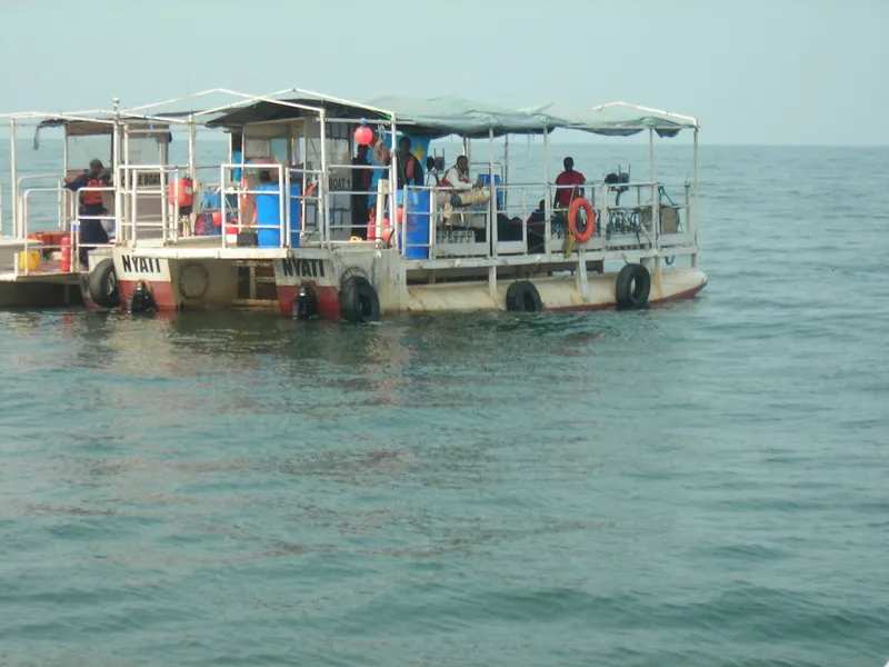 Shallow water cable boats